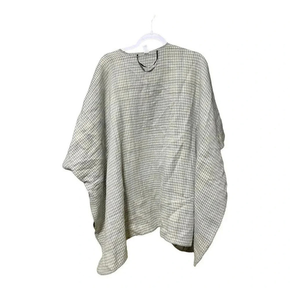 NWT Gray Blanket Wrap Shawl Poncho Cape One Size OS Reversible Fleece Womens - Picture 7 of 7